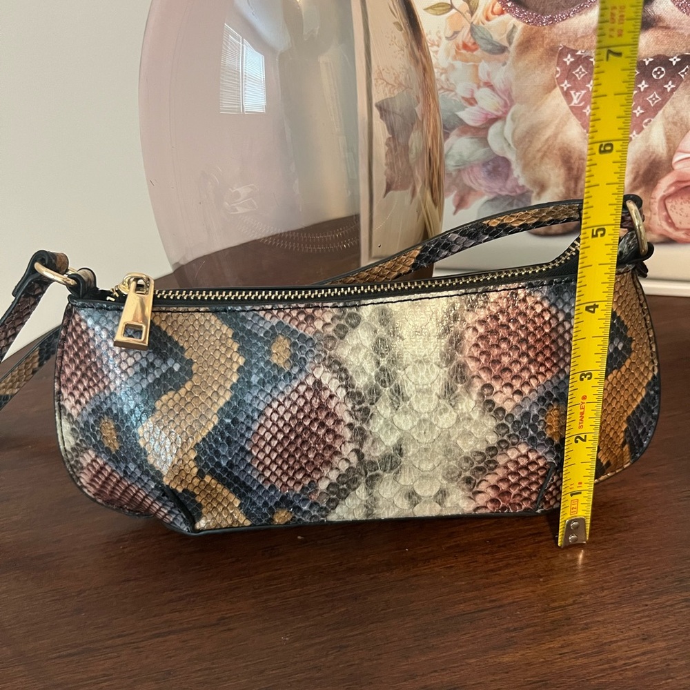 Snake Print Small Shoulder Bag Like new - Picture 4 of 11